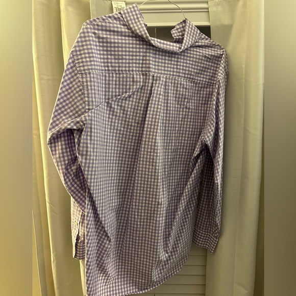 Vineyard Vines Button-Up - Picture 2 of 3